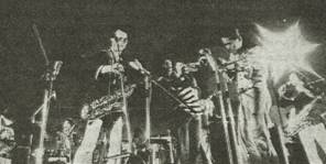 obg\Ăl̔ʐ^

x̐xŎIɐꂽ